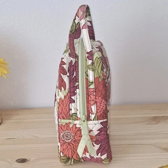 🩷Vera Bradley 'Hello Dahlia' Lunch Bag🩷 - Picture 8 of 16